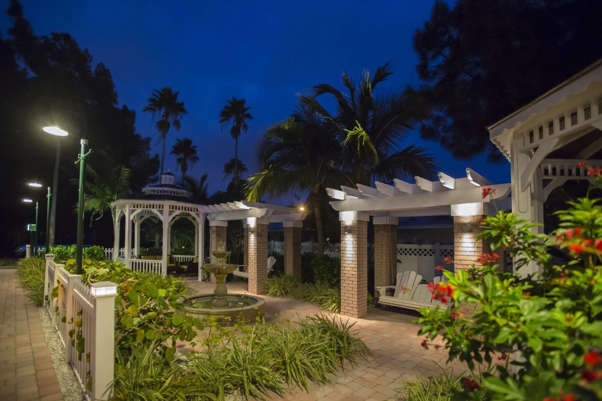 Coconut Inn Pass-A-Grille Beach เซนต์พีทบีช ภายนอก รูปภาพ
